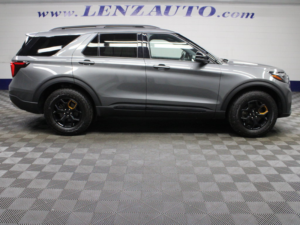 Used 2026 Ford Explorer Tremor w/ Tremor Convenience Package AWD/4WD image 2