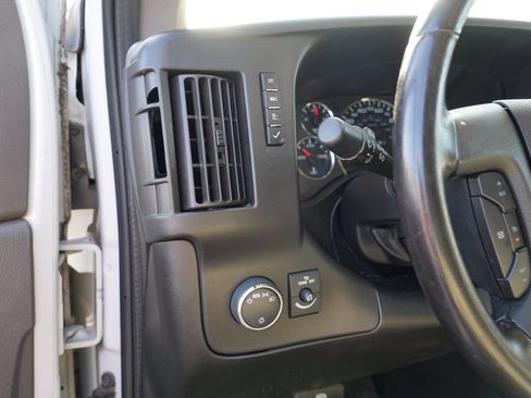 Used 2020 Chevrolet Express 3500 w/ Driver Convenience Package RWD image 15