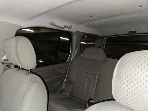 Used 2004 Nissan Xterra XE image 21