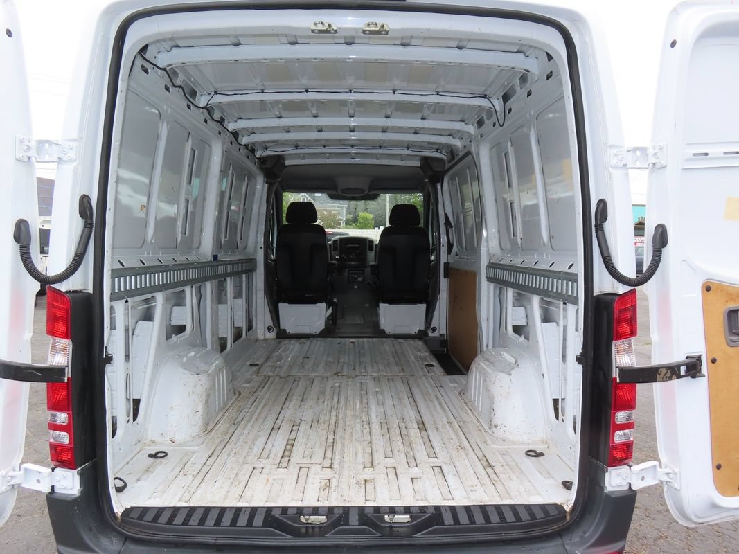 Used 2016 Mercedes-Benz Sprinter 2500 image 29