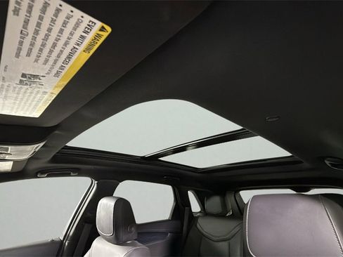 Used 2025 Cadillac XT5 Premium Luxury image 27