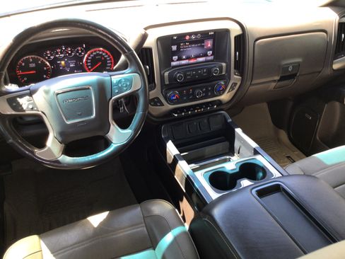 Used 2015 GMC Sierra 1500 Denali w/ Driver Alert Package AWD/4WD image 11