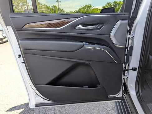 Used 2022 Cadillac Escalade ESV Sport Platinum AWD/4WD image 41