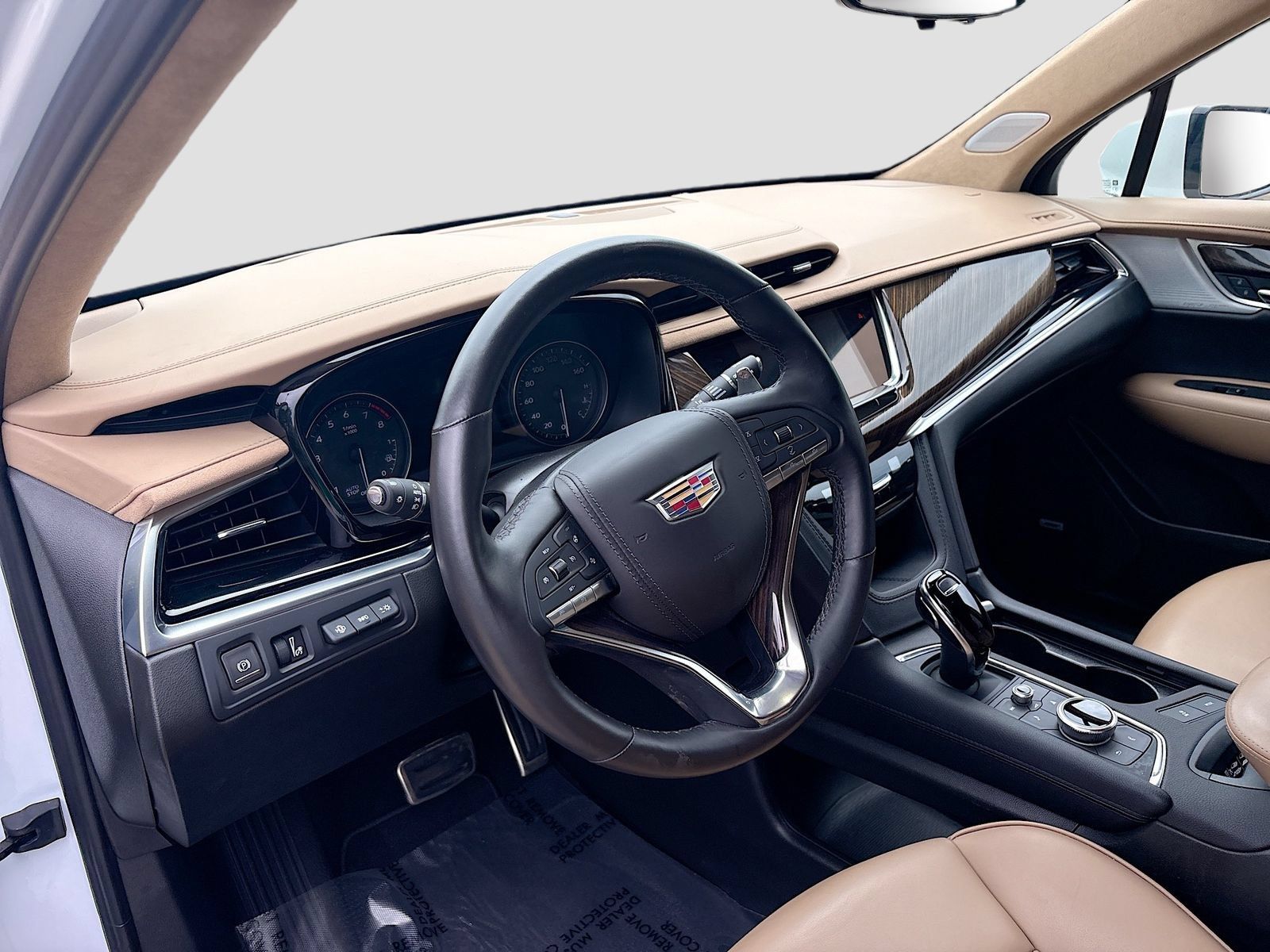 Used 2025 Cadillac XT6 Sport w/ Platinum Package AWD/4WD image 9