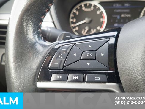 Used 2024 Nissan Altima 2.5 SR FWD image 11