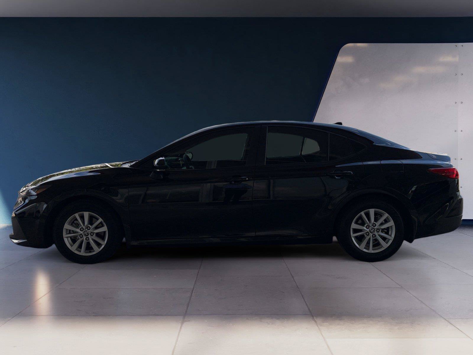 Used 2026 Toyota Camry LE w/ Convenience Package FWD image 2
