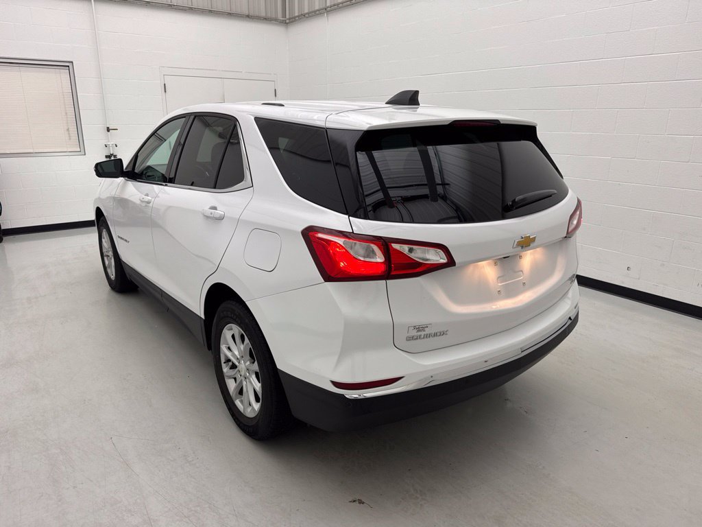 Used 2018 Chevrolet Equinox LT FWD image 4