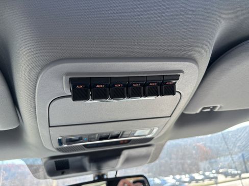 New 2025 Ford F350 Lariat w/ Chrome Package image 15