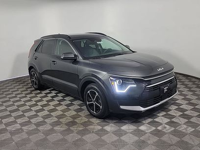 Used 2023 Kia Niro EX