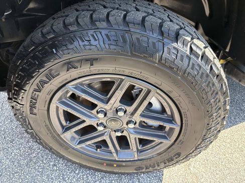 Used 2024 Jeep Wrangler Unlimited Sport AWD/4WD image 11