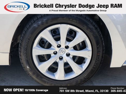 Used 2022 Toyota Corolla LE image 35