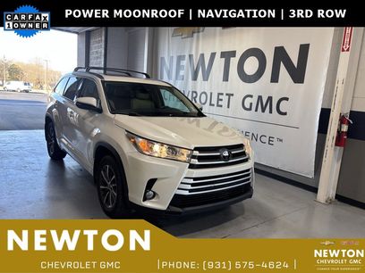 Used 2018 Toyota Highlander SE