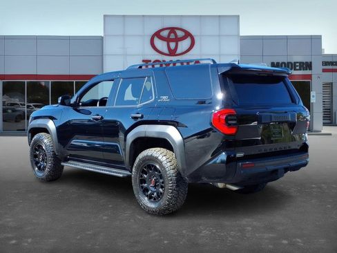 Certified 2025 Toyota 4Runner TRD Off-Road image 4