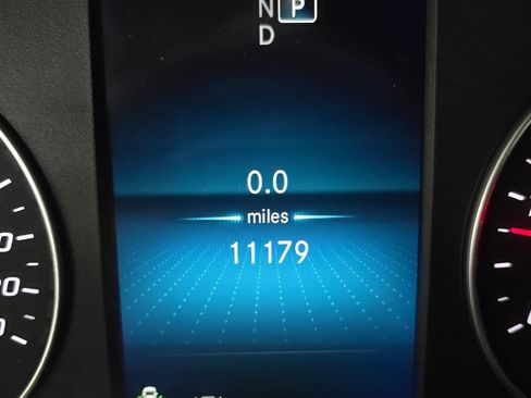 Used 2024 Mercedes-Benz Sprinter 2500 image 12