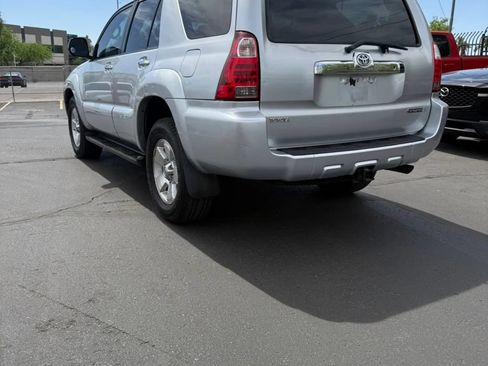 Used 2009 Toyota 4Runner SR5 w/ SR5 Extra Value Pkg 1 RWD image 4