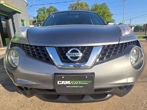 Used 2017 Nissan Juke SV w/ Technology Package FWD image 5
