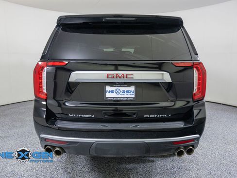 Used 2023 GMC Yukon Denali w/ Advanced Technology Package AWD/4WD image 6