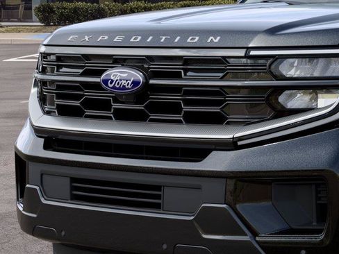 New 2027 Ford Expedition Max Platinum w/ Driver's Package RWD image 17