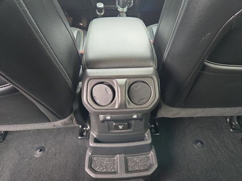 Used 2021 Jeep Wrangler Unlimited Sahara w/ Cold Weather Group image 21