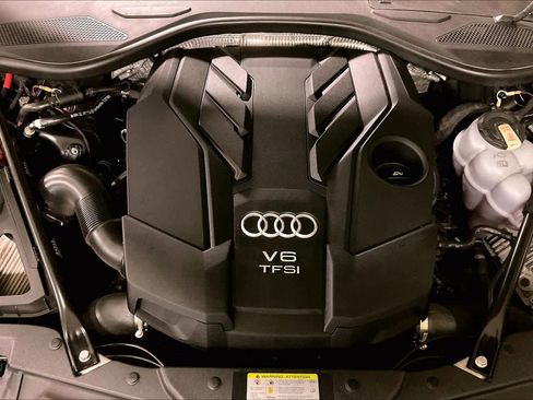 Used 2021 Audi A8 L 3.0T w/ Luxury Package image 29