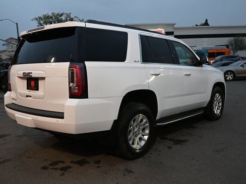 Used 2018 GMC Yukon SLE image 13