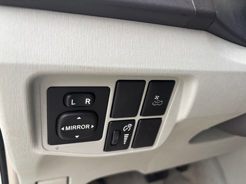 Used 2010 Toyota Prius Three FWD image 45