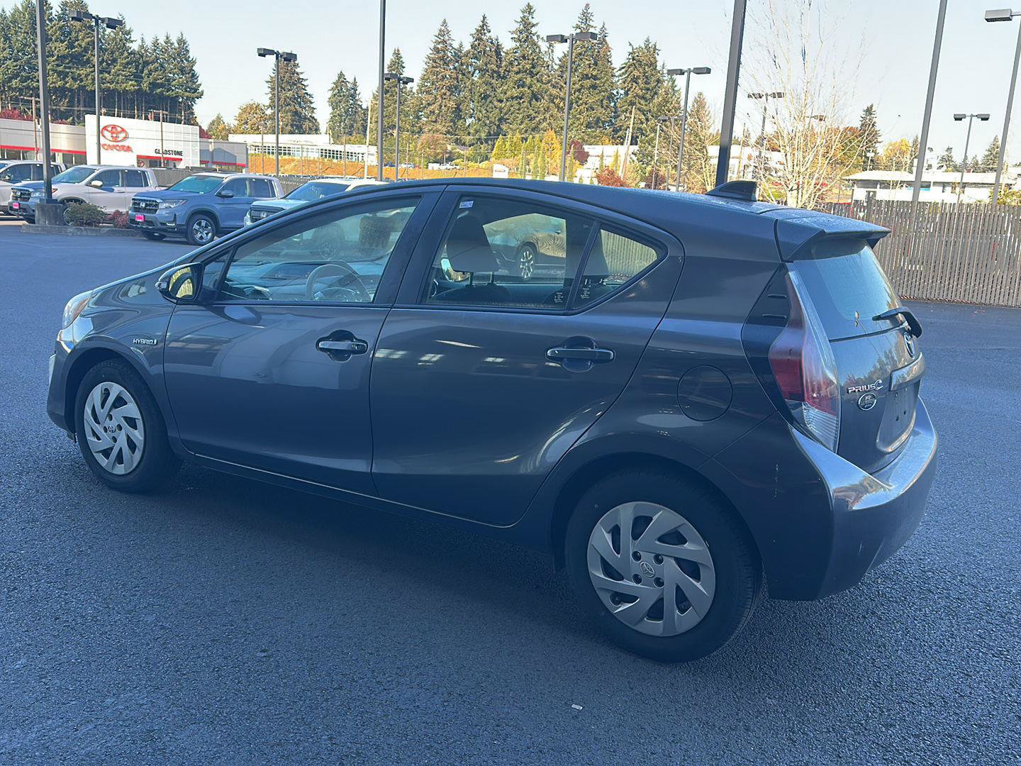 Used 2016 Toyota Prius C Three FWD image 3