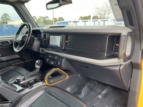 Used 2022 Ford Bronco Badlands image 17