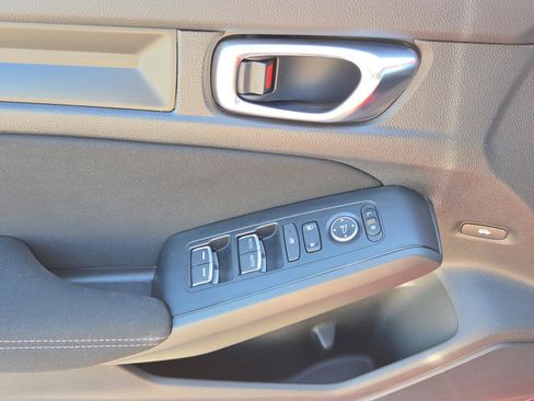 Used 2023 Honda Civic Sport image 27