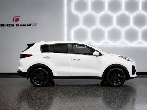 Used 2020 Kia Sportage LX FWD image 4