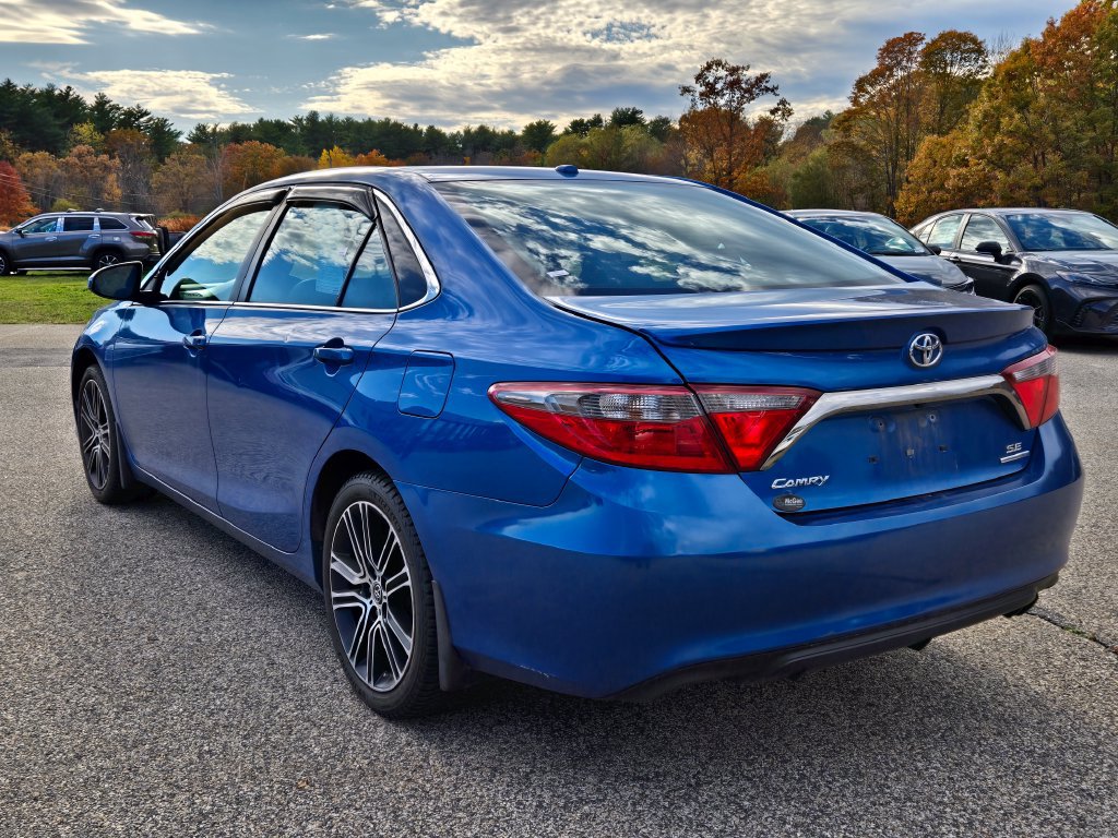 Used 2016 Toyota Camry SE FWD image 3