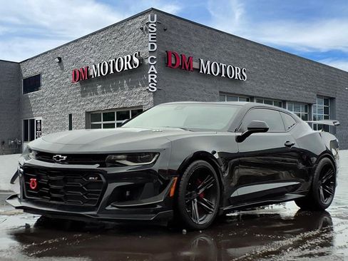 Used 2019 Chevrolet Camaro ZL1 image 1