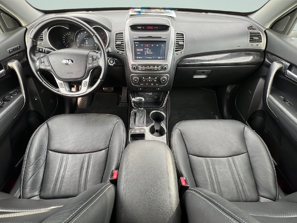 Used 2014 Kia Sorento EX w/ EX V6 Touring Package AWD/4WD image 11