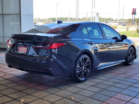 Used 2025 Toyota Camry XSE image 28