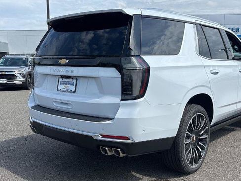 New 2026 Chevrolet Tahoe High Country AWD/4WD image 11