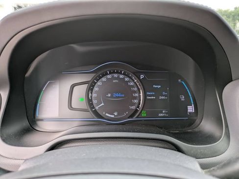 Used 2019 Hyundai Ioniq Limited FWD image 12