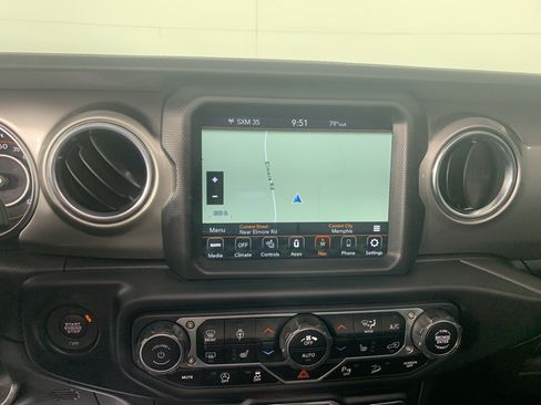 Used 2021 Jeep Wrangler Unlimited Sahara AWD/4WD image 25