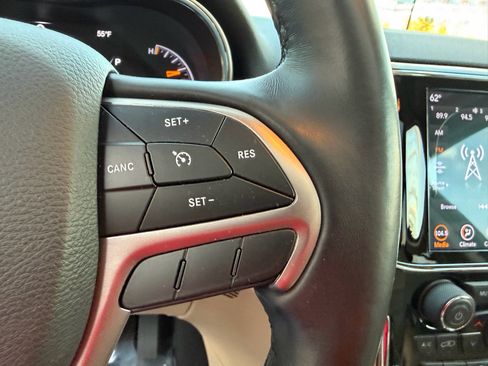 Used 2020 Jeep Grand Cherokee Limited image 26