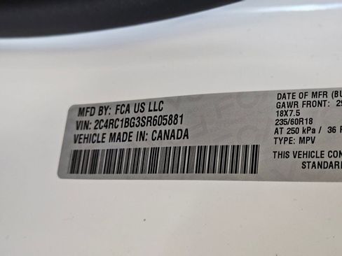 New 2025 Chrysler Pacifica Select w/ Fav Edition Package image 31