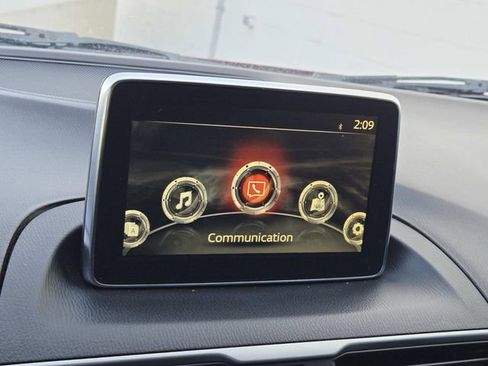 Used 2016 MAZDA MAZDA3 i Sport w/ Preferred Equipment Package image 22