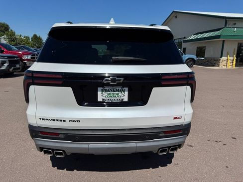 Used 2025 Chevrolet Traverse Z71 AWD/4WD image 19