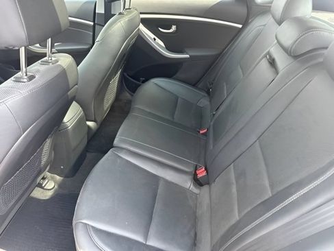Used 2014 Hyundai Elantra GT w/ Option Group 03 FWD image 13