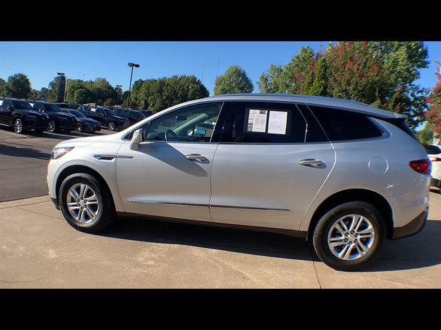 Used 2020 Buick Enclave Essence w/ Sound and Sites Package FWD image 5