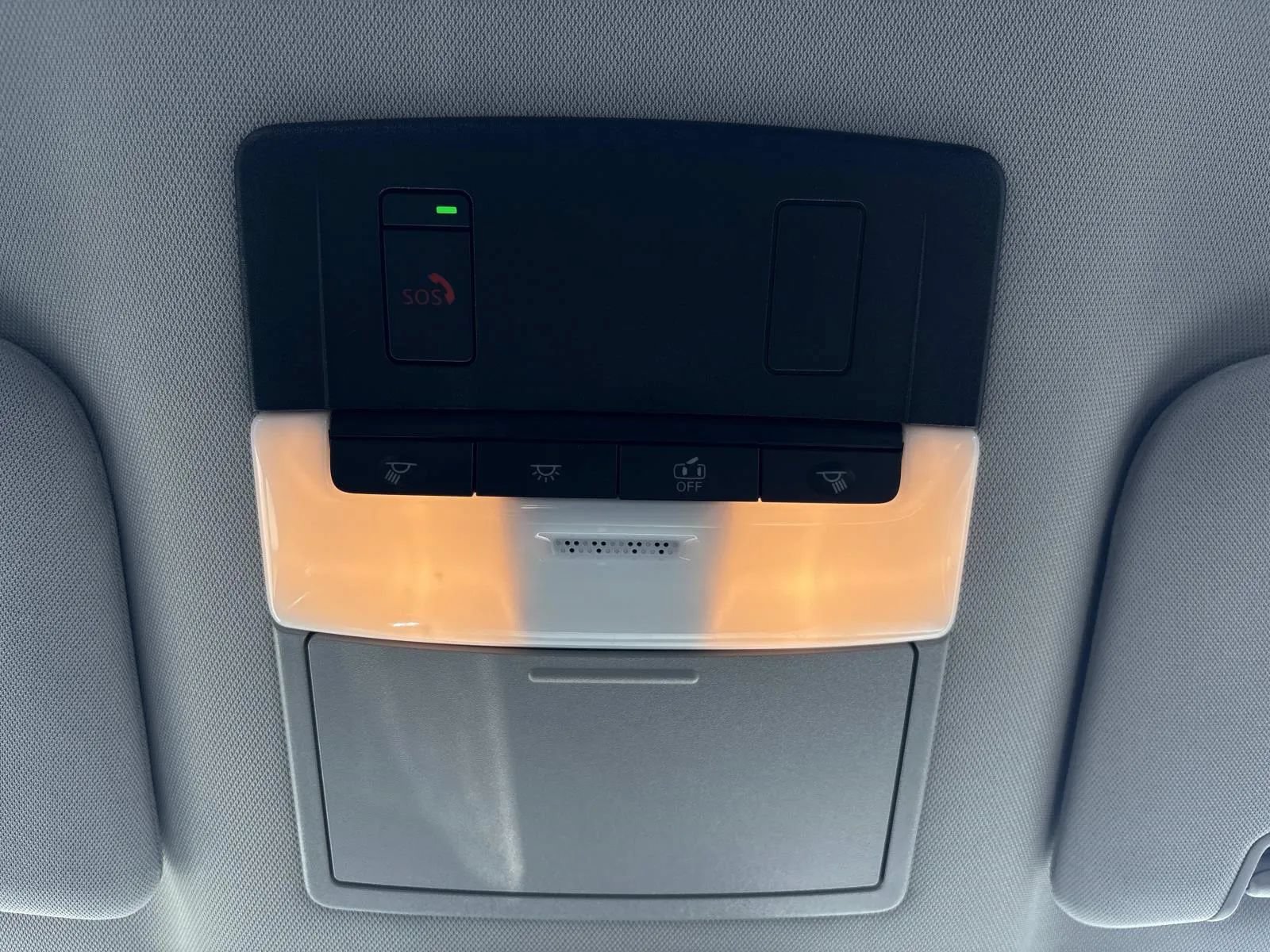 Used 2024 Nissan Pathfinder SV FWD image 14