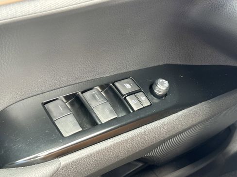 Used 2025 Toyota Camry LE FWD image 16