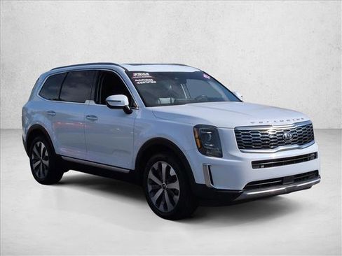 Used 2021 Kia Telluride S FWD image 2