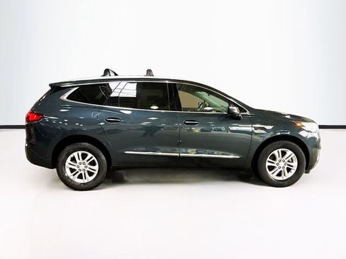 Used 2018 Buick Enclave Essence image 5