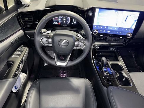 Certified 2023 Lexus NX 350 AWD w/ Premium Package image 4