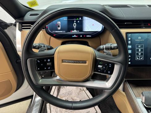 Used 2024 Land Rover Range Rover SE image 18