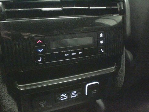 Used 2023 Jeep Wagoneer Series II RWD image 21